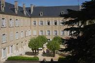 Bâtiment Central - Vue Extérieure
