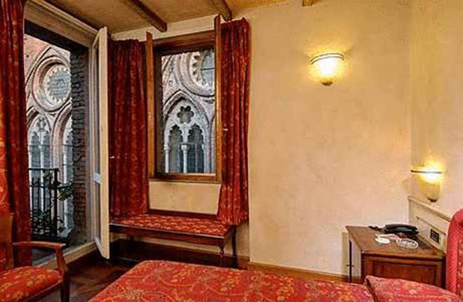 Art Hotel Commercianti